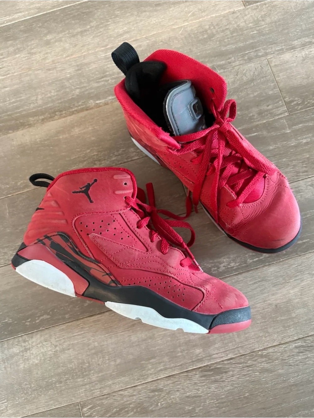 Nike Jordan MVP "Gym Red/Black" high-top top 1.5Y